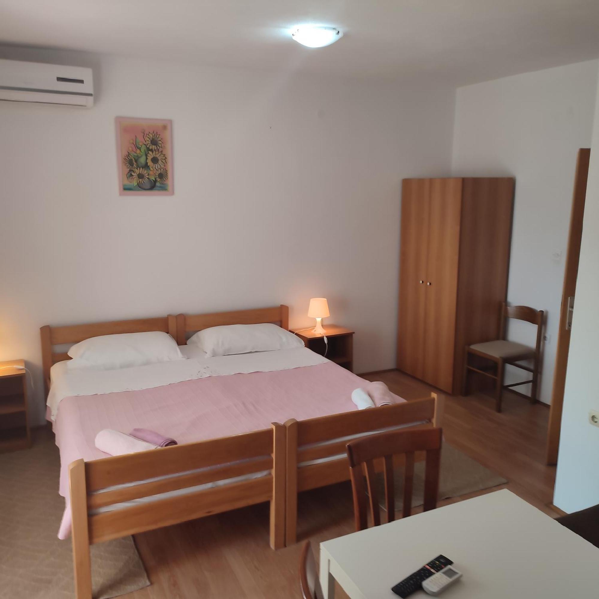 Apartmani Ledenko Kaštela Eksteriør billede