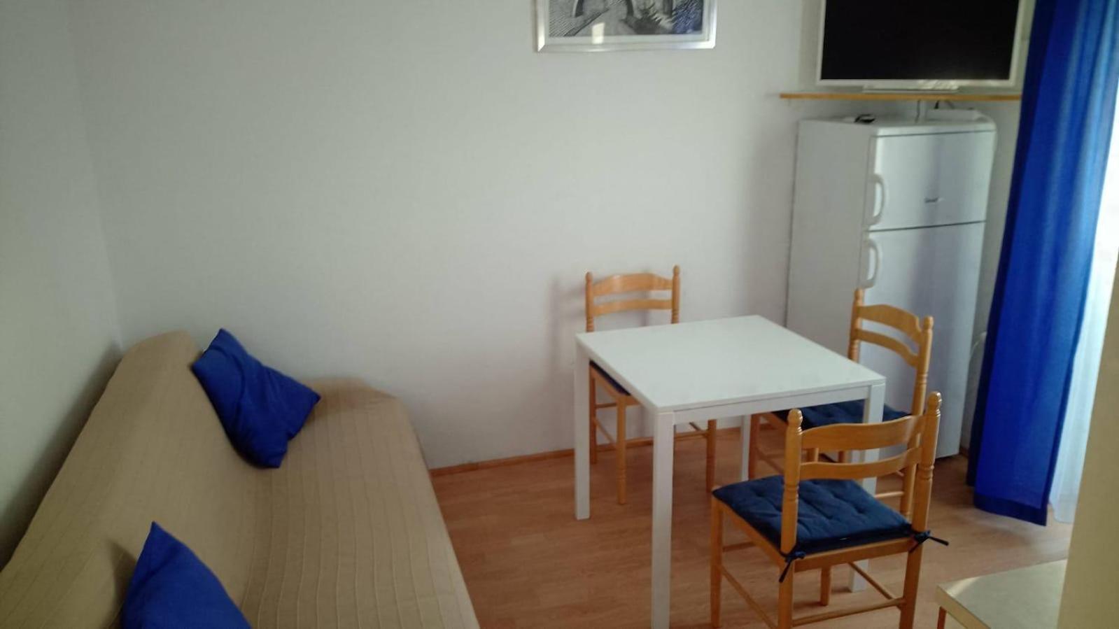 Apartmani Ledenko Kaštela Eksteriør billede