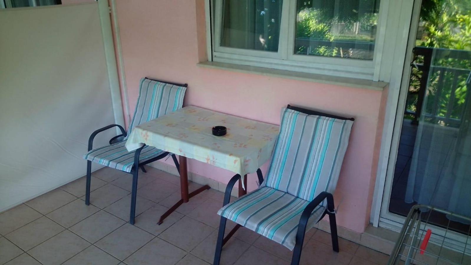 Apartmani Ledenko Kaštela Eksteriør billede